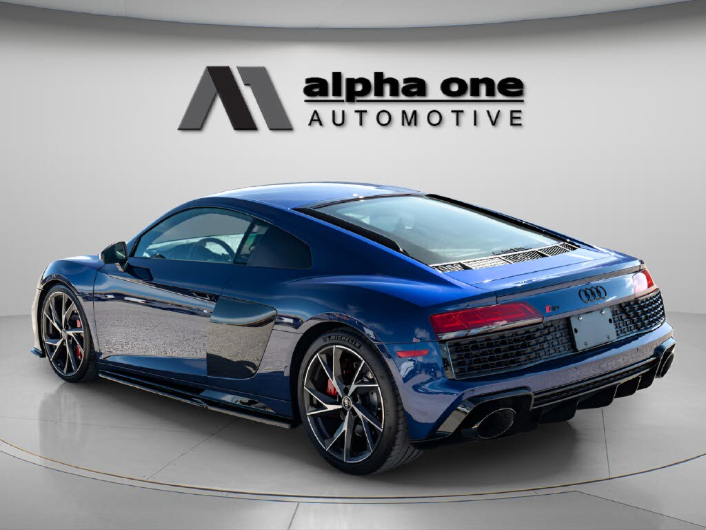 2022 Audi R8 V10 Performance Coupe RWD photo 9 of 24