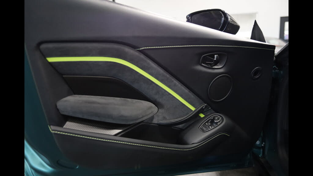 2022 Aston Martin Vantage F1 Edition Coupe RWD photo 12