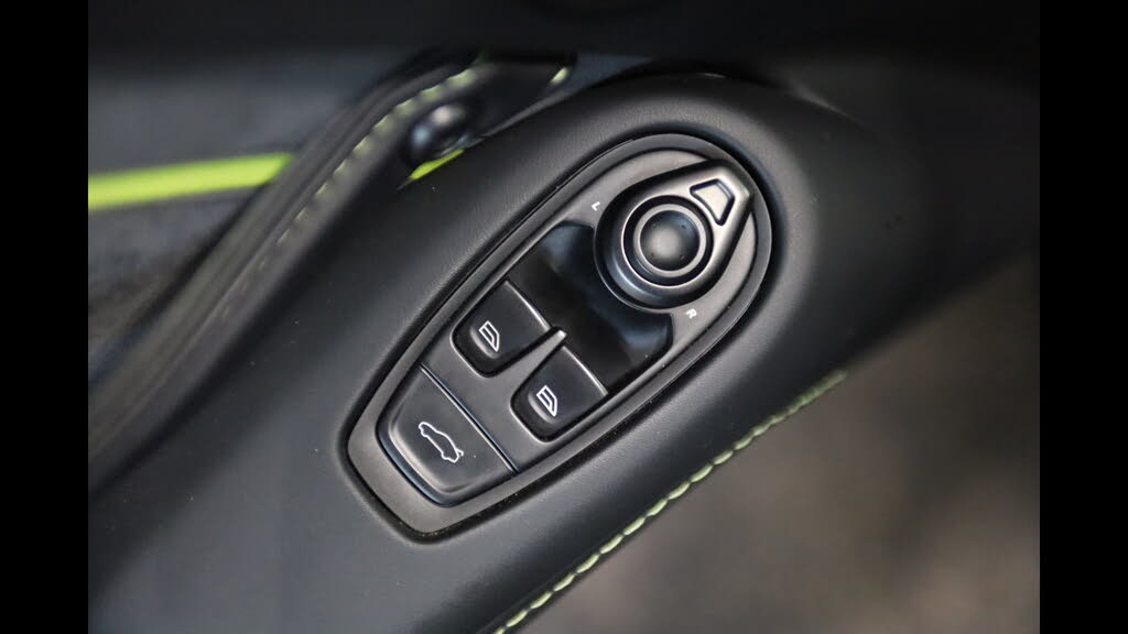 2022 Aston Martin Vantage F1 Edition Coupe RWD photo 13