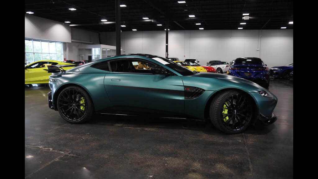 2022 Aston Martin Vantage F1 Edition Coupe RWD photo 9