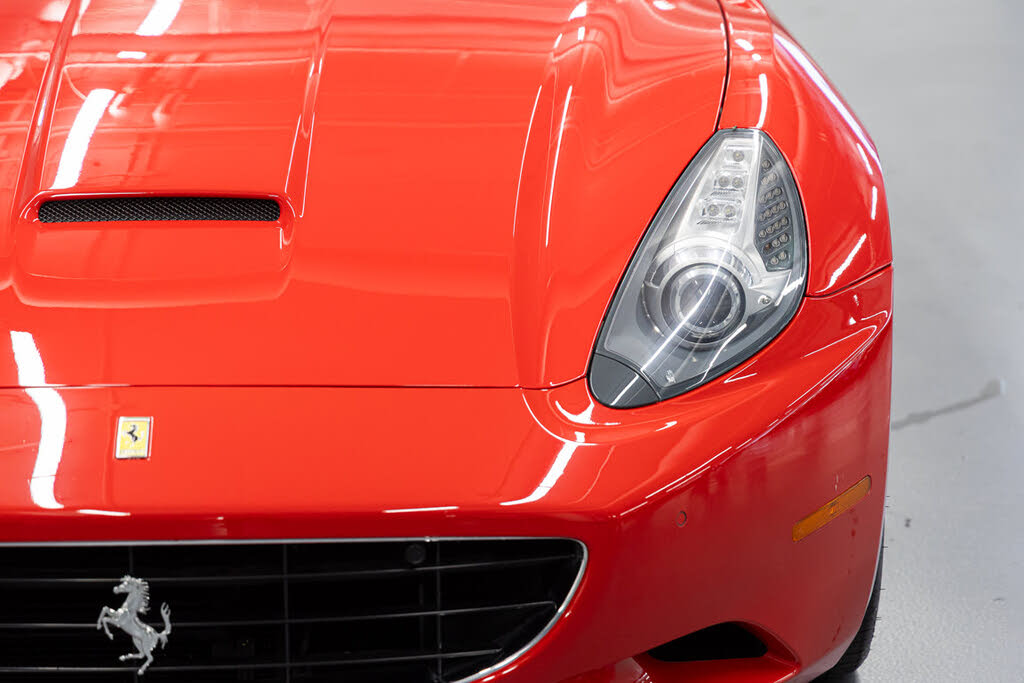 2011 Ferrari California Roadster photo 11