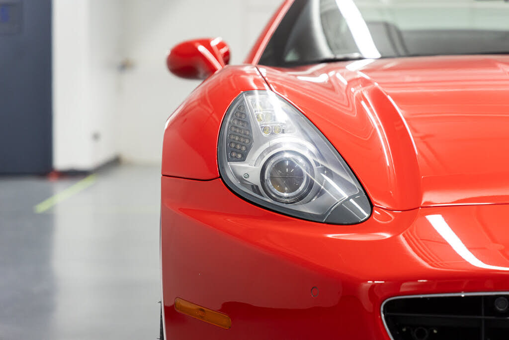 2011 Ferrari California Roadster photo 12