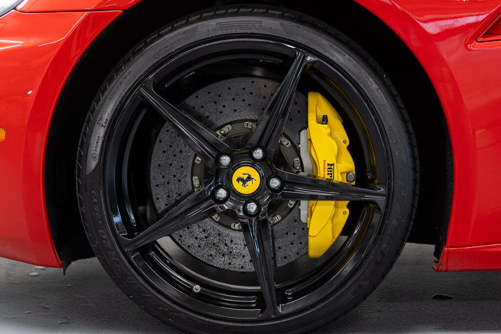 2011 Ferrari California Roadster photo 18