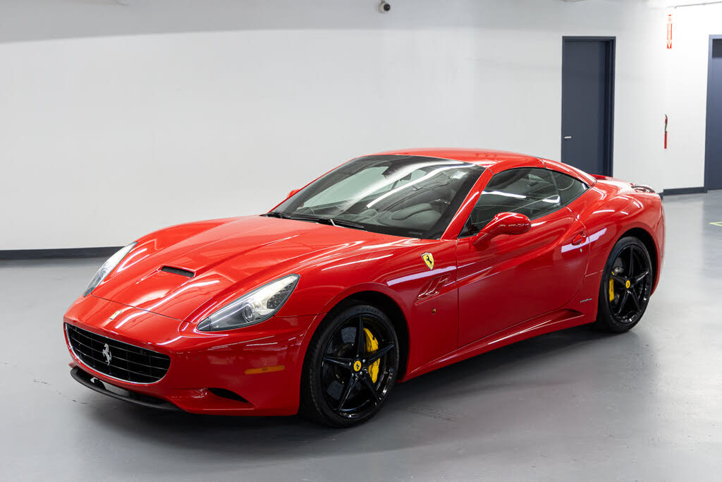 2011 Ferrari California Roadster photo 3