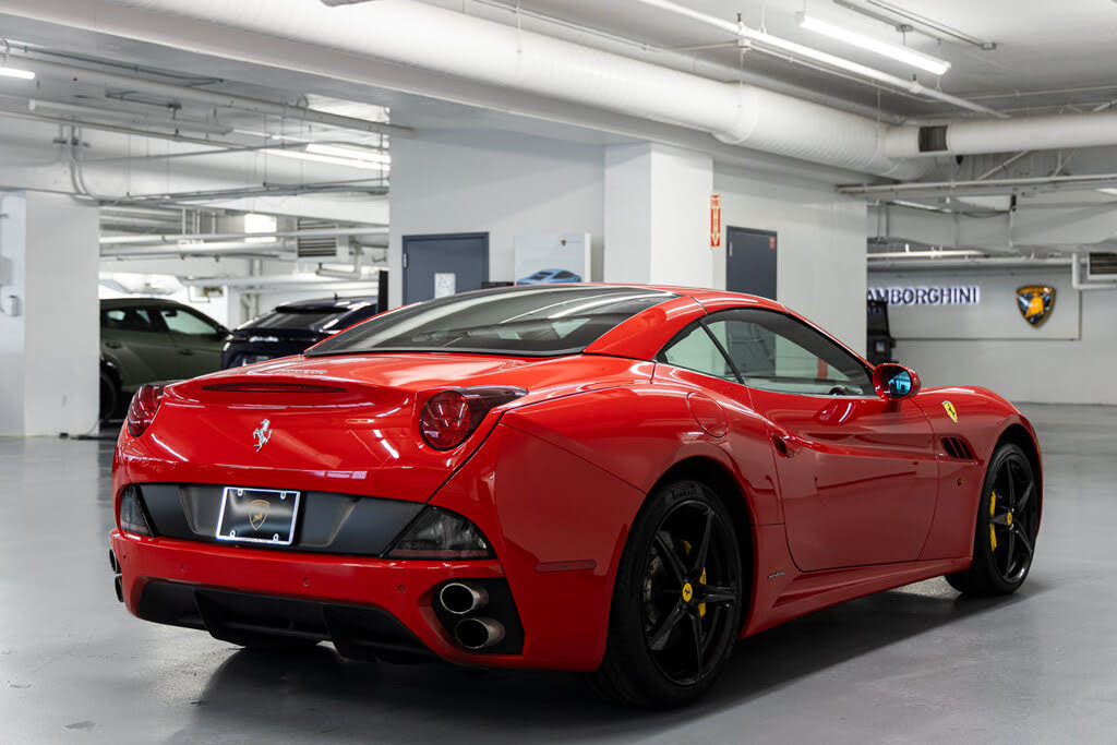2011 Ferrari California Roadster photo 8
