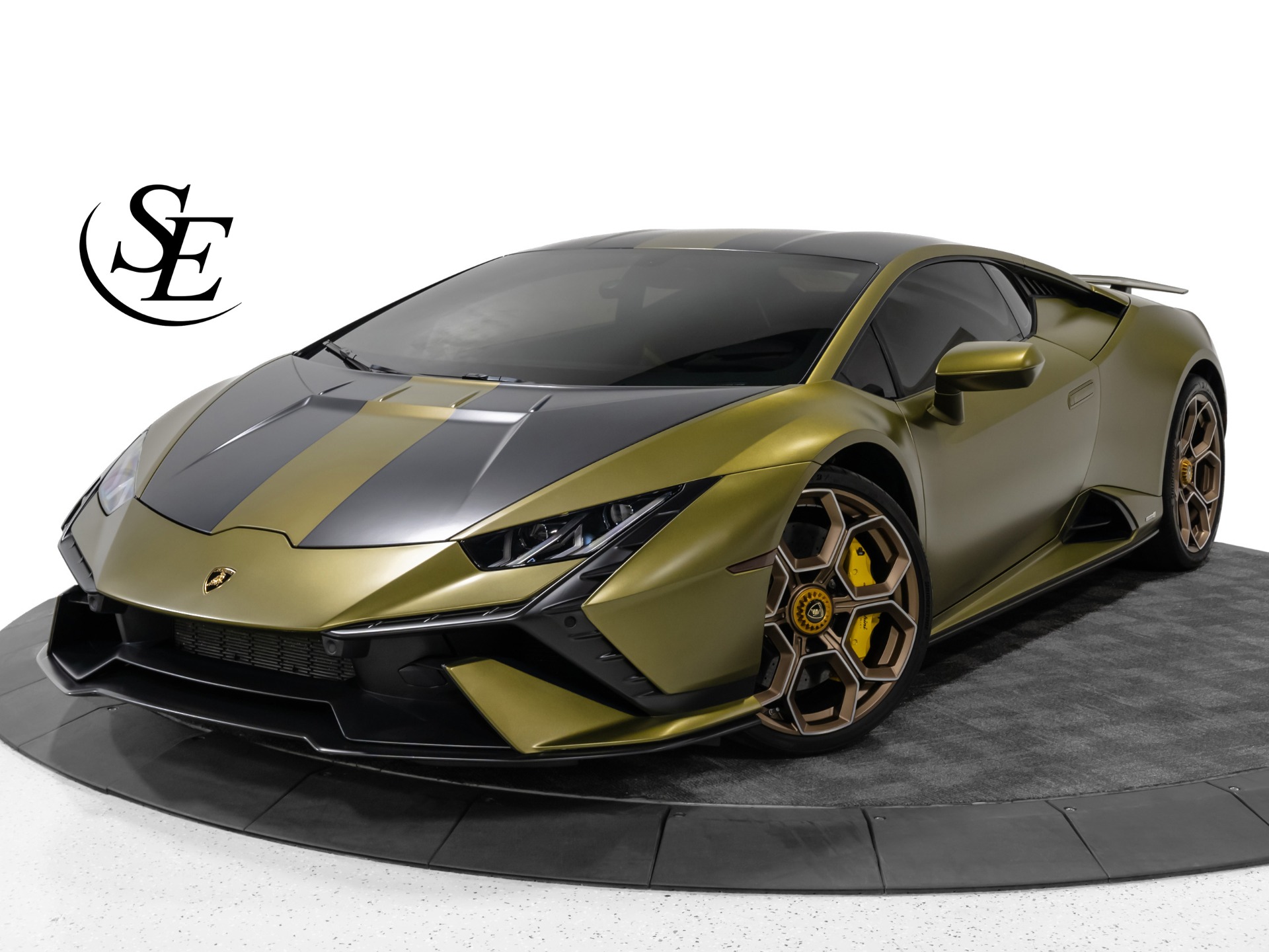 2023 Lamborghini Huracan Tecnica RWD - $389,000