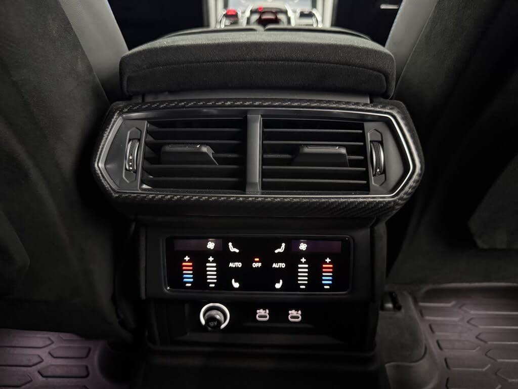 2024 Lamborghini Urus Performante AWD photo 11