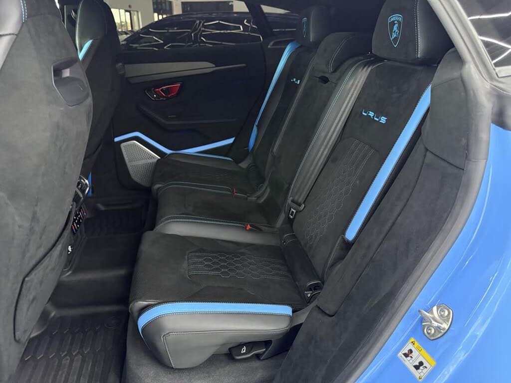 2024 Lamborghini Urus Performante AWD photo 19