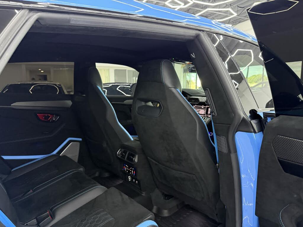 2024 Lamborghini Urus Performante AWD photo 21