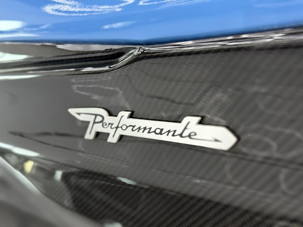 2024 Lamborghini Urus Performante AWD photo 7