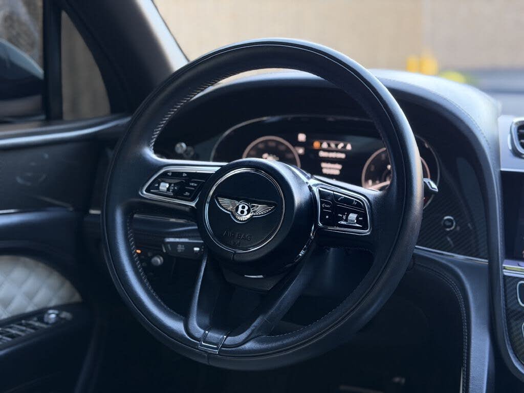 2021 Bentley Bentayga V8 AWD photo 20