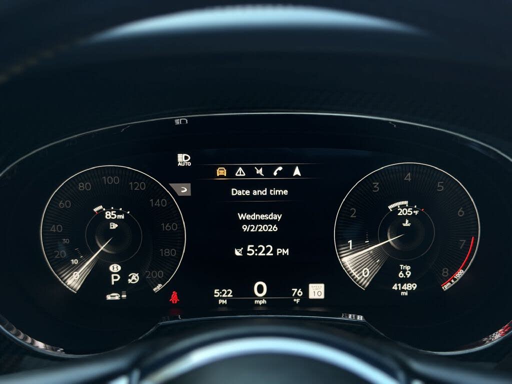 2021 Bentley Bentayga V8 AWD photo 22