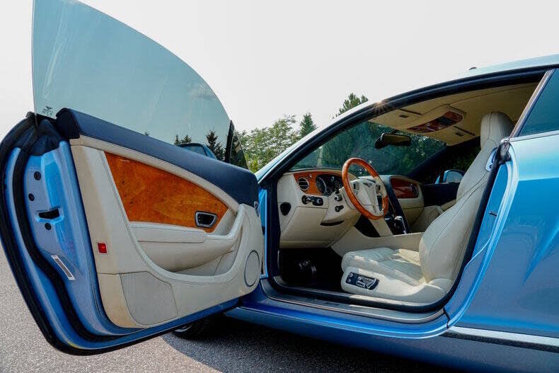 2012 Bentley Continental GT W12 AWD photo 10