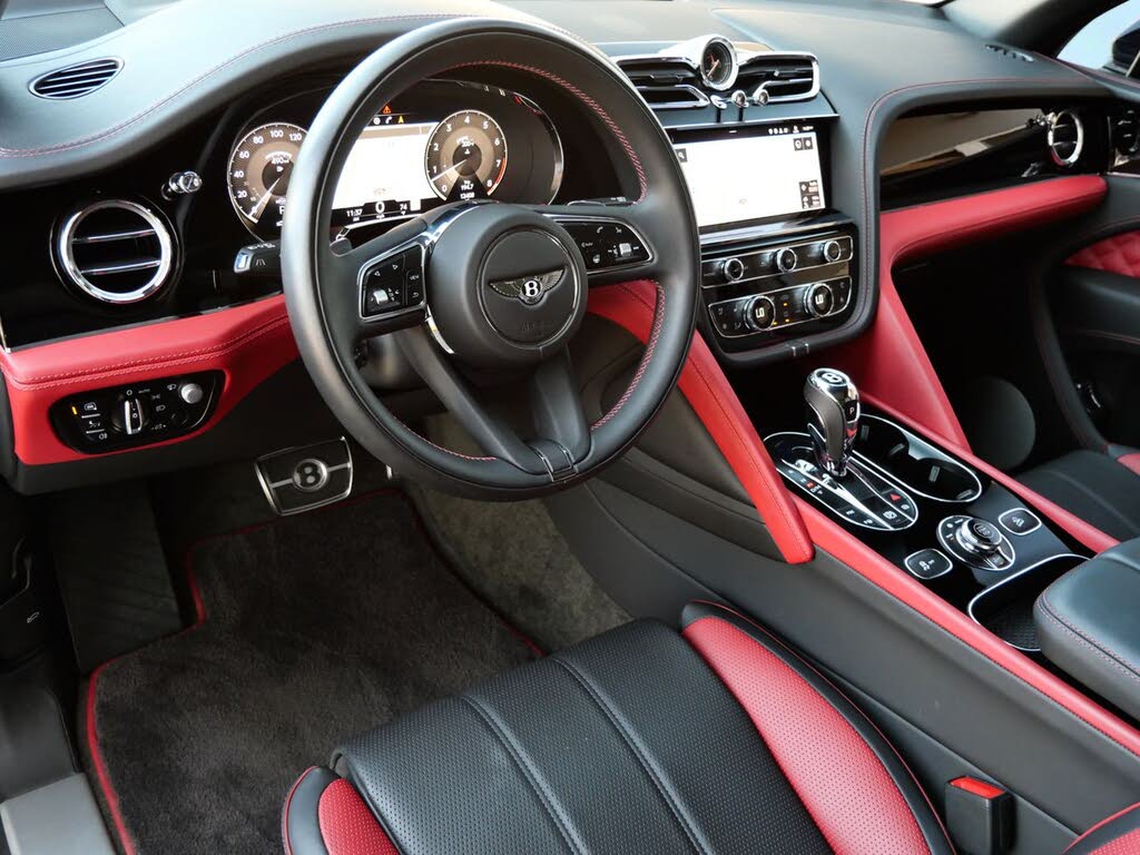 2023 Bentley Bentayga S V8 AWD photo 2