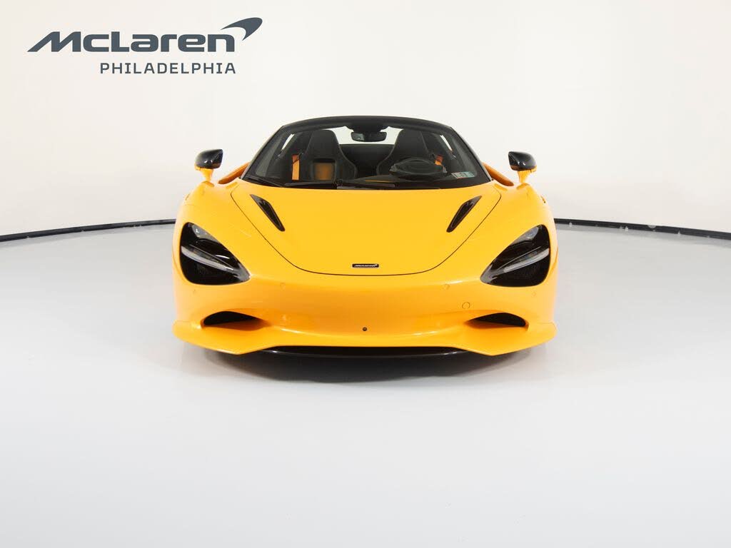 2027 McLaren 750S Spider RWD photo 3
