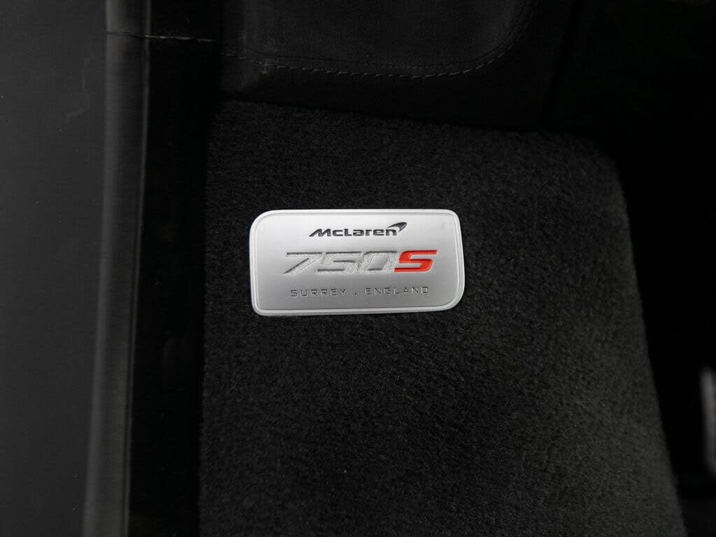 2027 McLaren 750S Coupe RWD photo 14