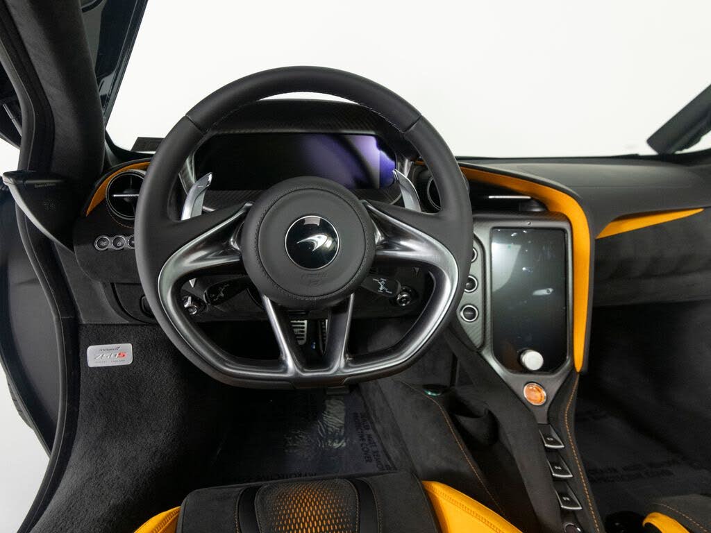 2027 McLaren 750S Coupe RWD photo 17