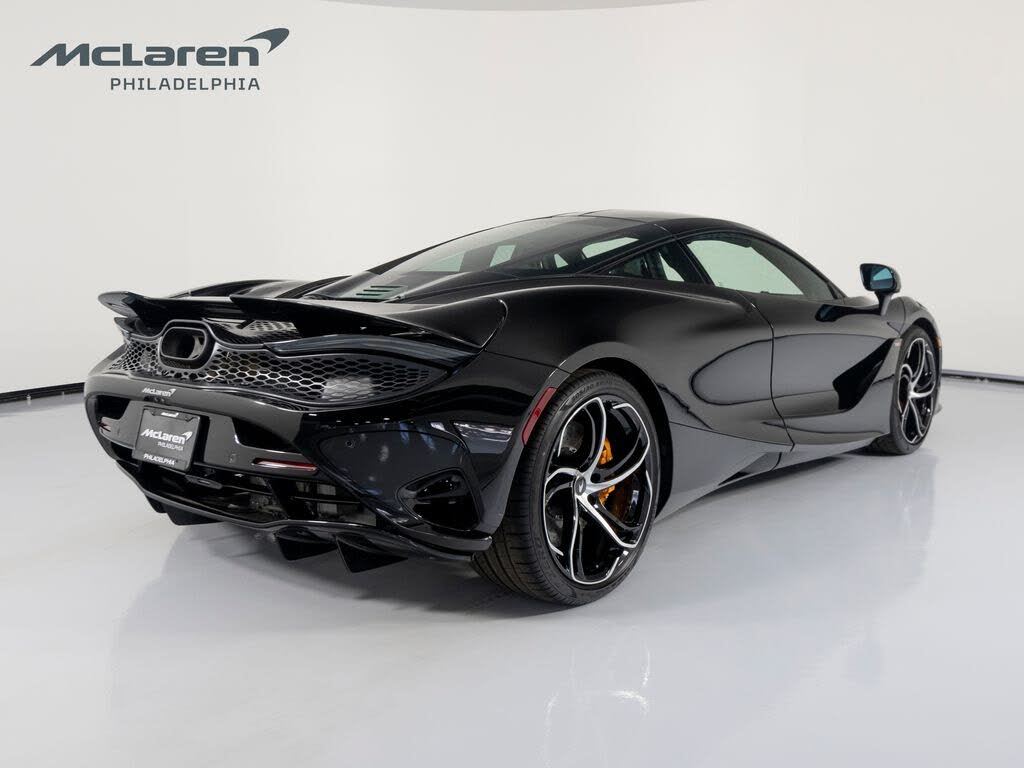2027 McLaren 750S Coupe RWD photo 5