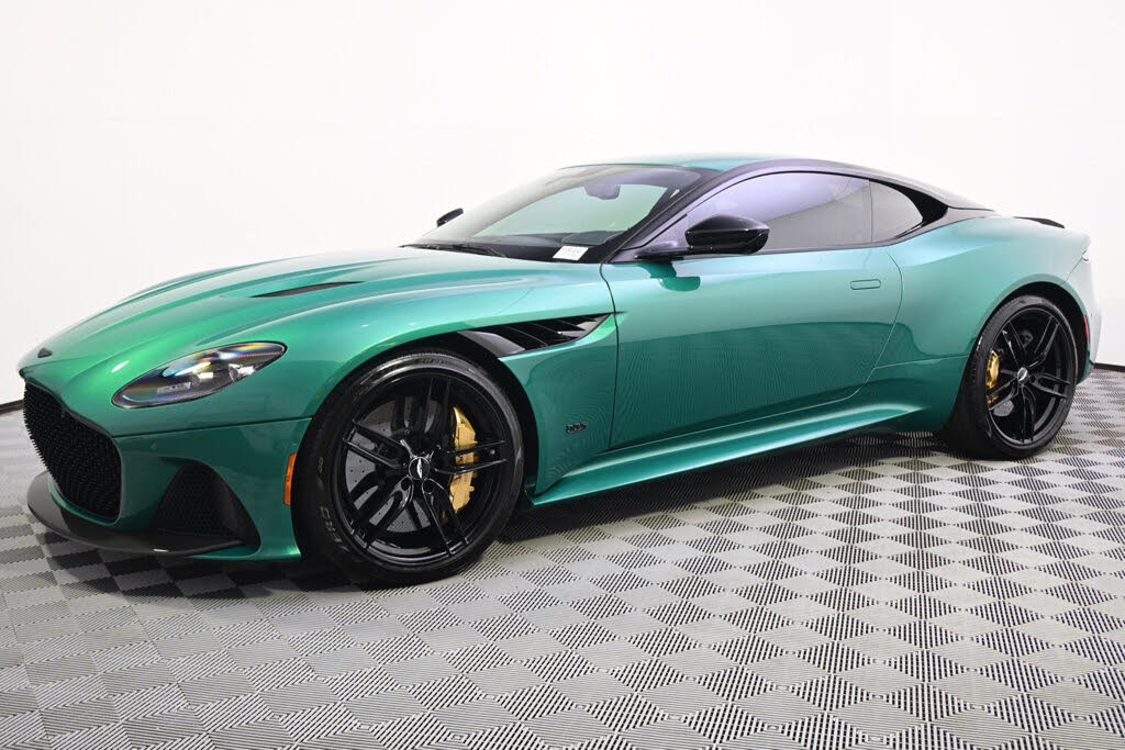 2023 Aston Martin DBS Superleggera Coupe RWD photo 2