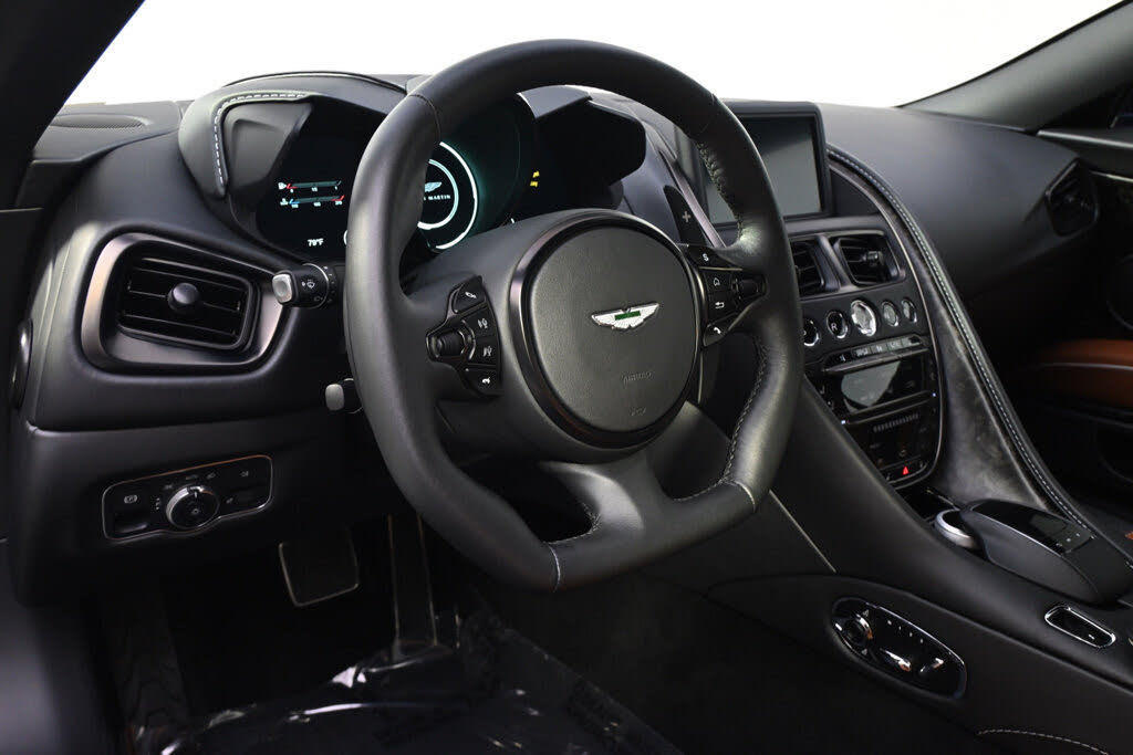 2023 Aston Martin DBS Superleggera Coupe RWD photo 11