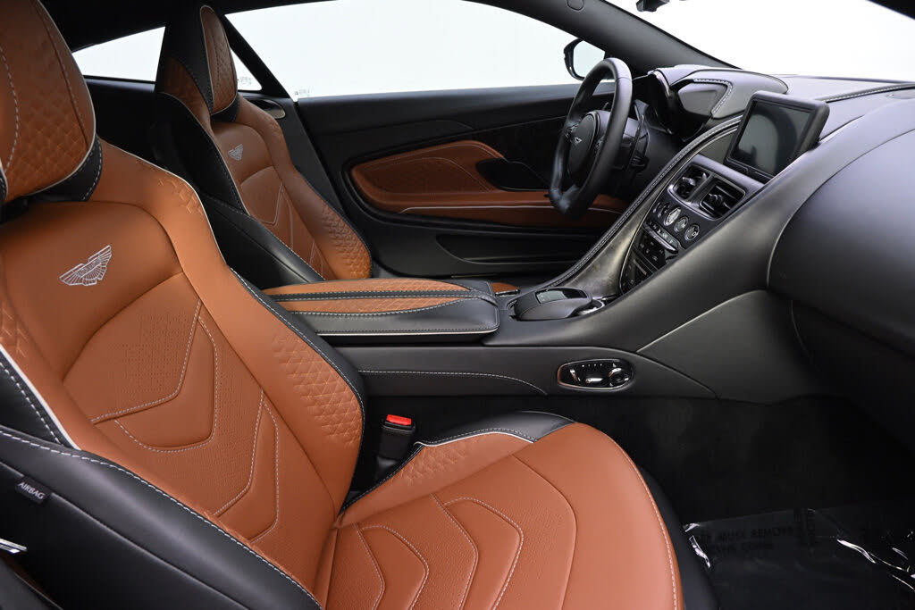 2023 Aston Martin DBS Superleggera Coupe RWD photo 16