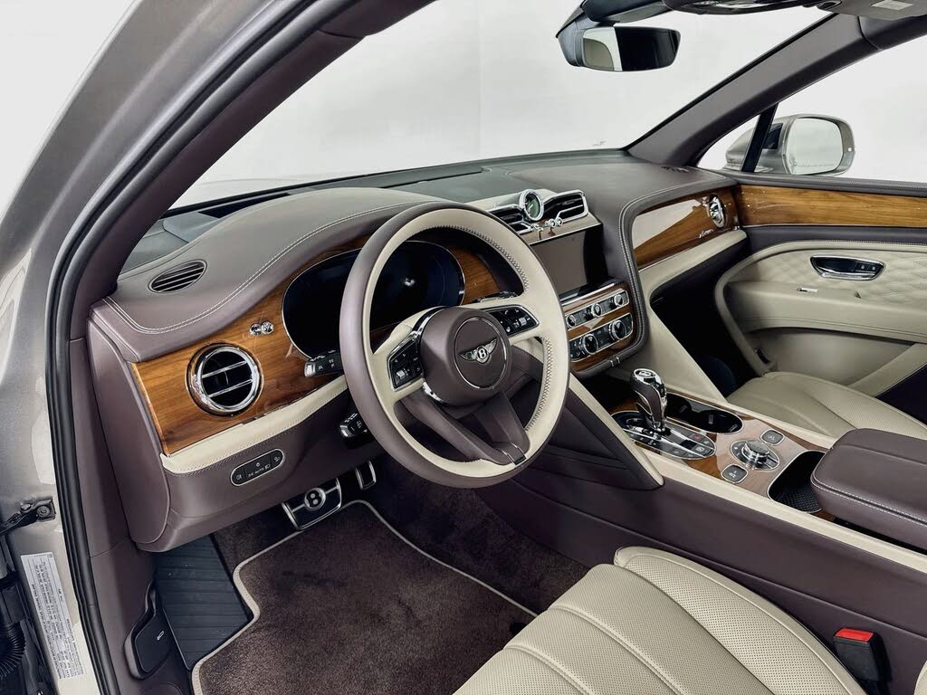2026 Bentley Bentayga Azure V8 AWD photo 10