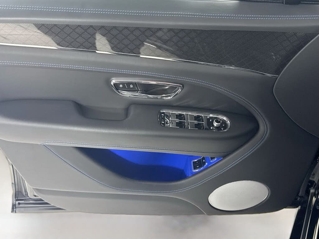 2025 Bentley Bentayga S Black Edition AWD photo 16