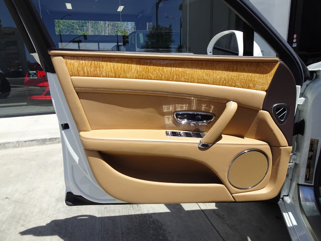 2018 Bentley Flying Spur V8 AWD photo 12