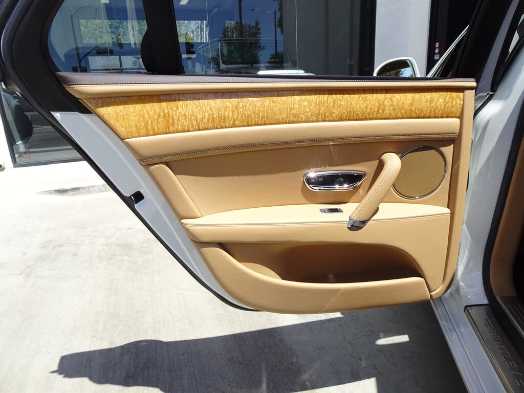 2018 Bentley Flying Spur V8 AWD photo 13