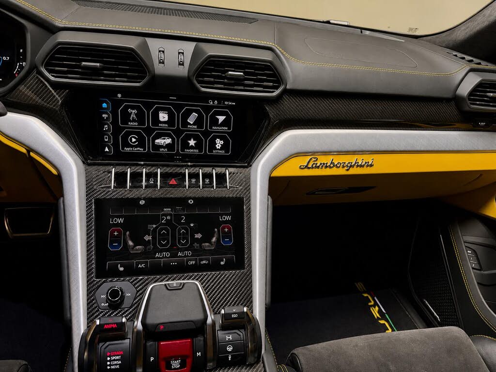 2022 Lamborghini Urus AWD photo 24