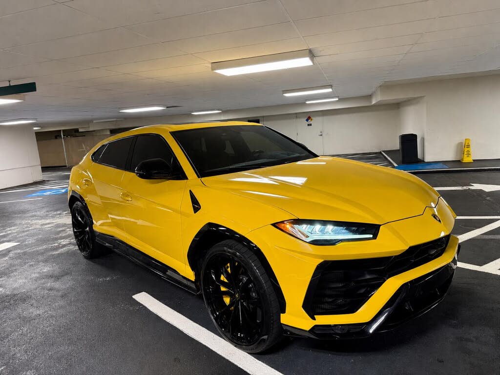 2022 Lamborghini Urus AWD photo 7
