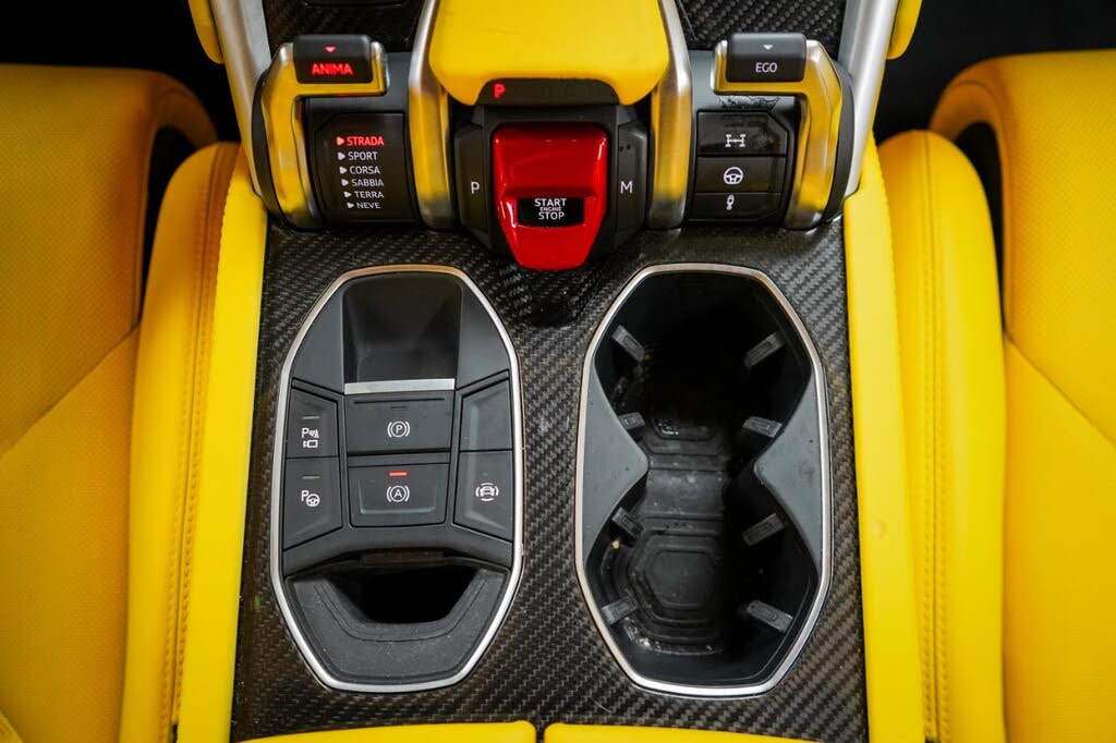 2021 Lamborghini Urus AWD photo 19