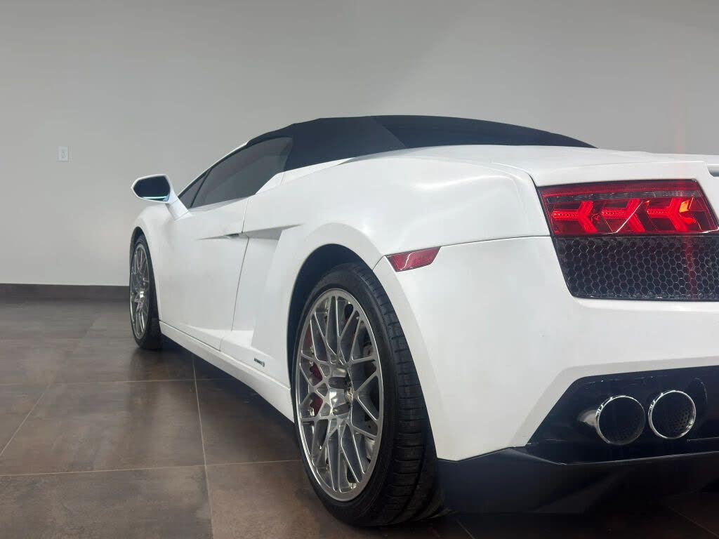 2010 Lamborghini Gallardo LP 560-4 Spyder AWD photo 11
