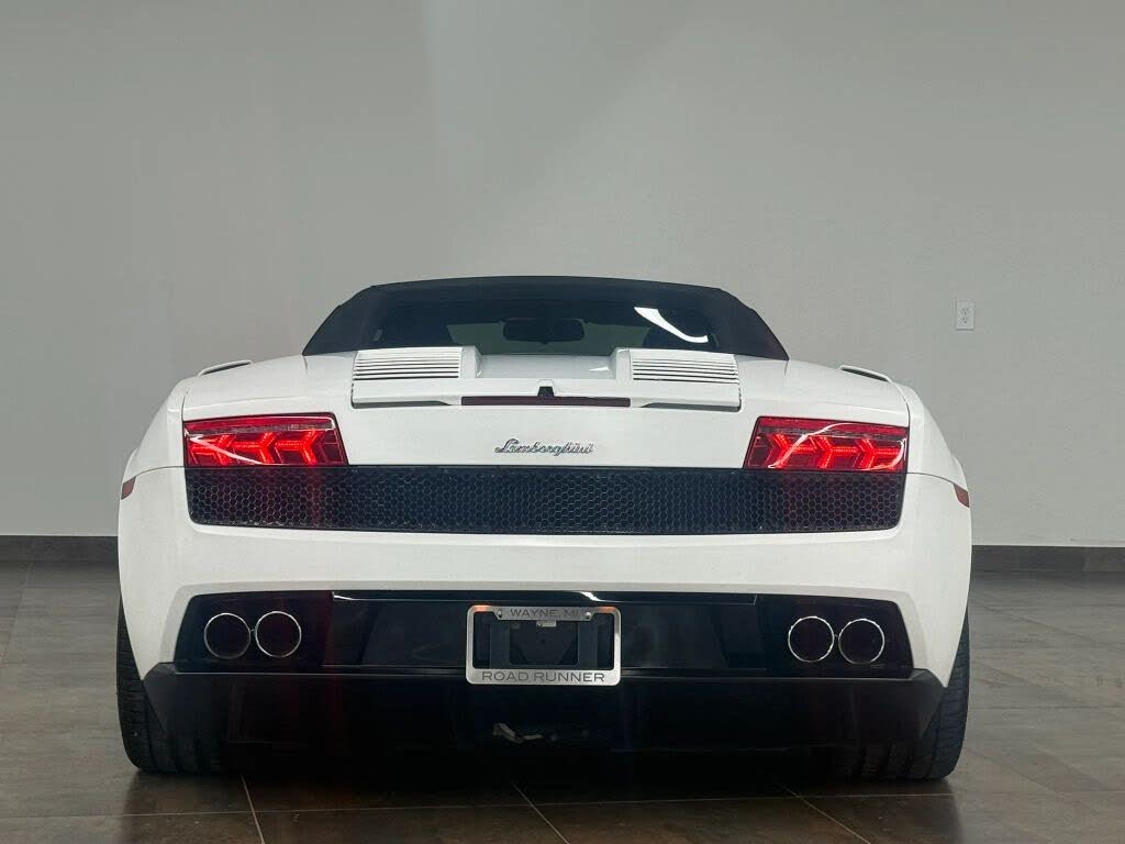 2010 Lamborghini Gallardo LP 560-4 Spyder AWD photo 12