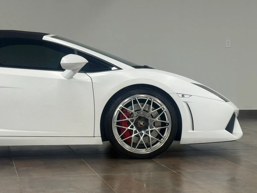 2010 Lamborghini Gallardo LP 560-4 Spyder AWD photo 17