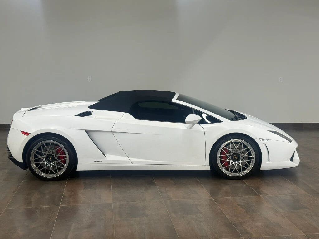 2010 Lamborghini Gallardo LP 560-4 Spyder AWD photo 18