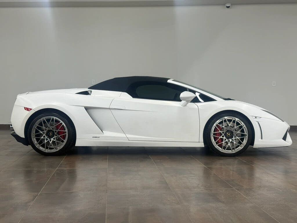 2010 Lamborghini Gallardo LP 560-4 Spyder AWD photo 19