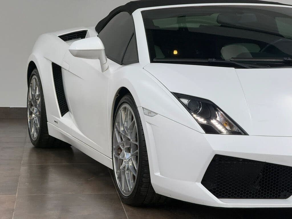 2010 Lamborghini Gallardo LP 560-4 Spyder AWD photo 21