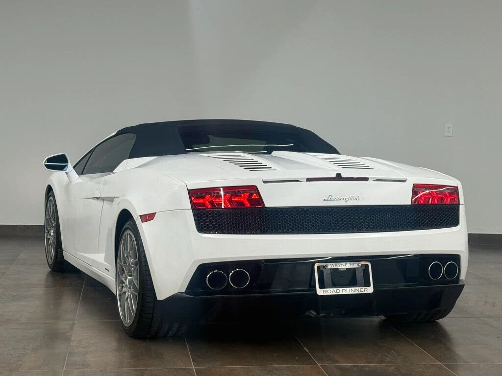2010 Lamborghini Gallardo LP 560-4 Spyder AWD photo 8