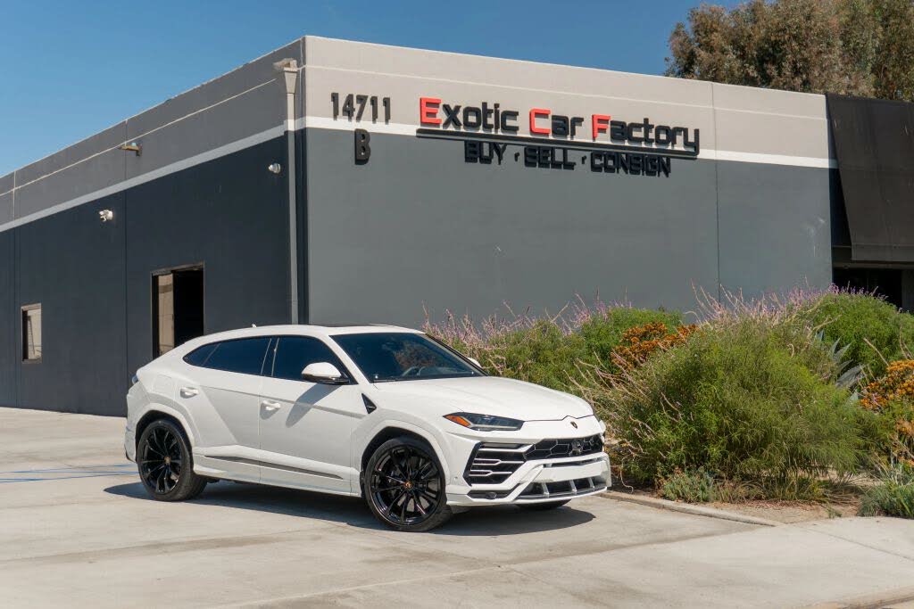 2022 Lamborghini Urus AWD