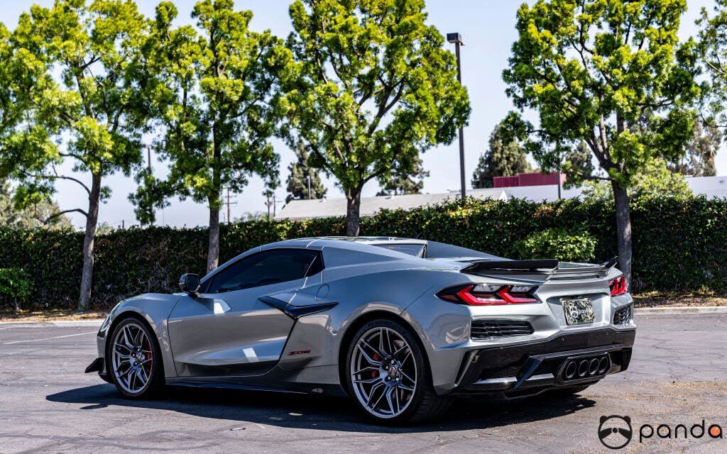 2023 Chevrolet Corvette Z06 3LZ Convertible RWD photo 4