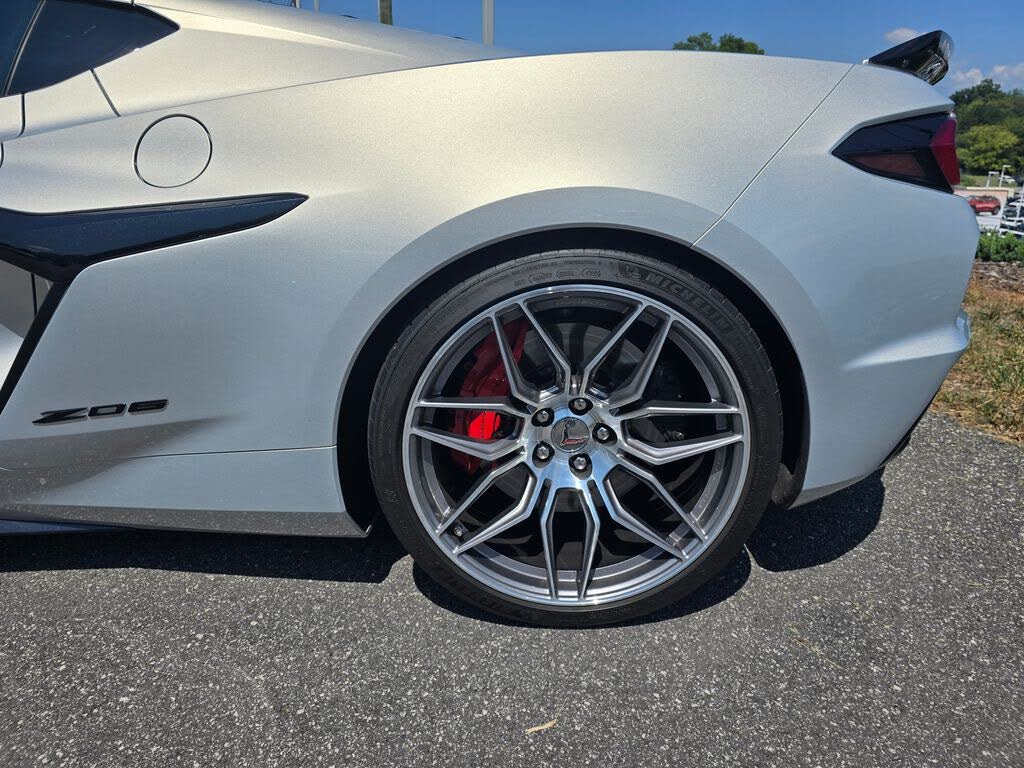 2024 Chevrolet Corvette Z06 3LZ Coupe RWD photo 4