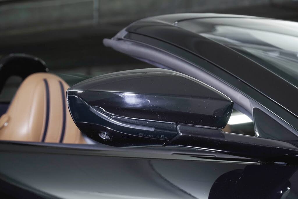 2023 Aston Martin Vantage photo 13