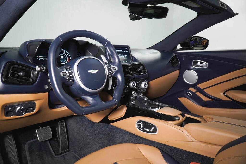 2023 Aston Martin Vantage photo 3