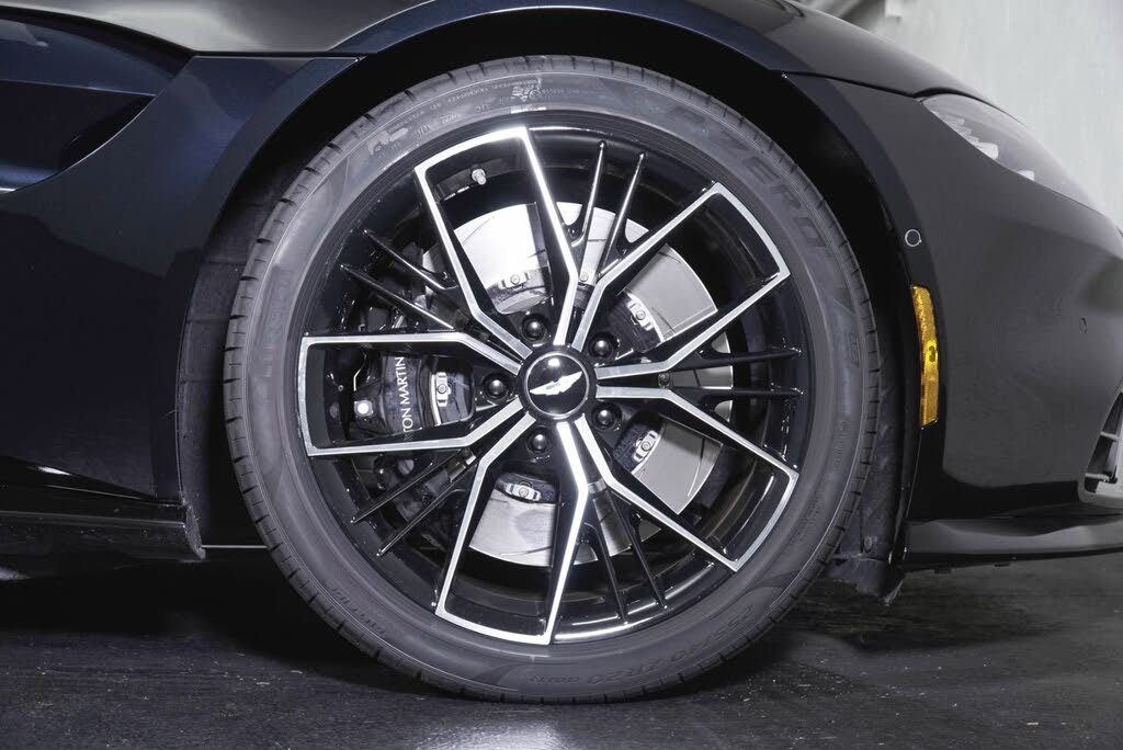 2023 Aston Martin Vantage photo 4
