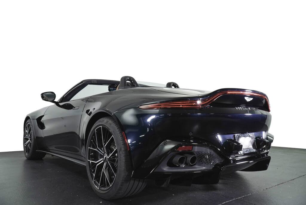 2023 Aston Martin Vantage photo 8
