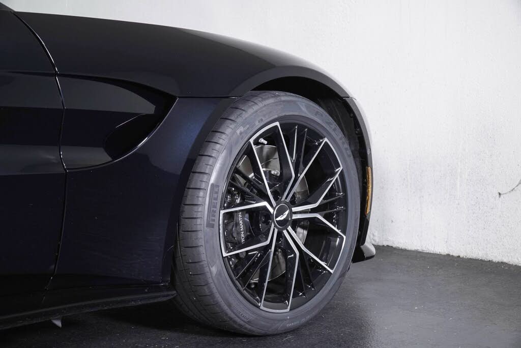 2023 Aston Martin Vantage photo 9