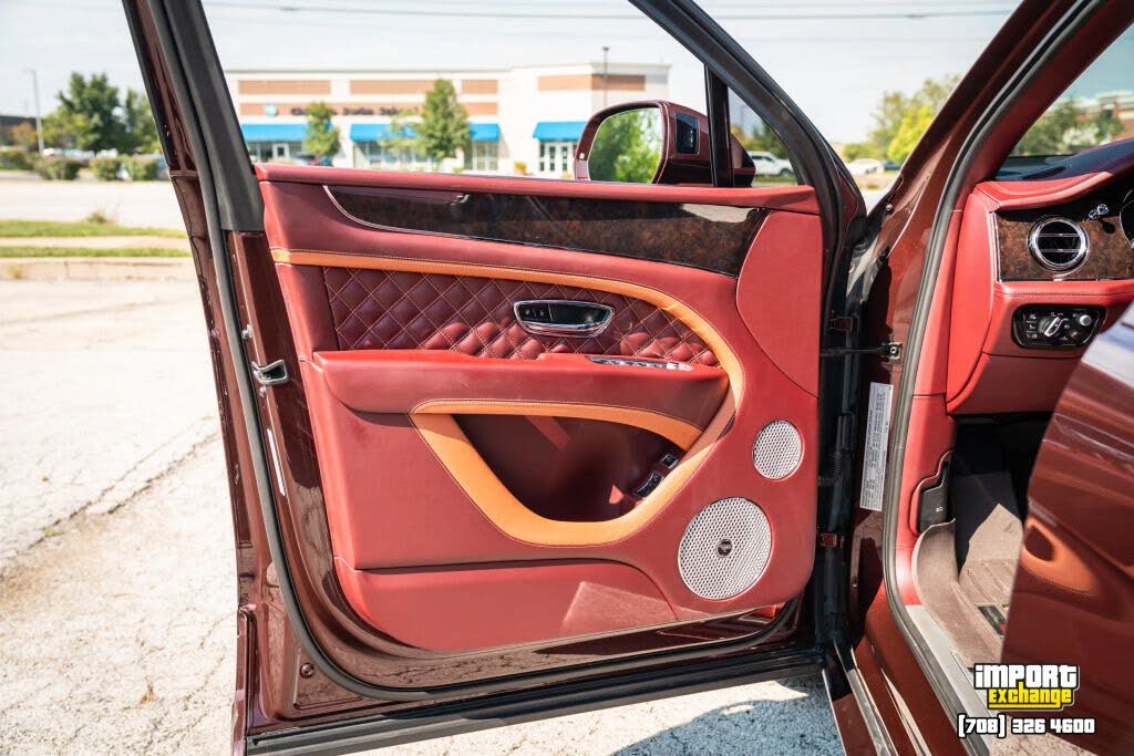 2022 Bentley Bentayga Speed AWD photo 13