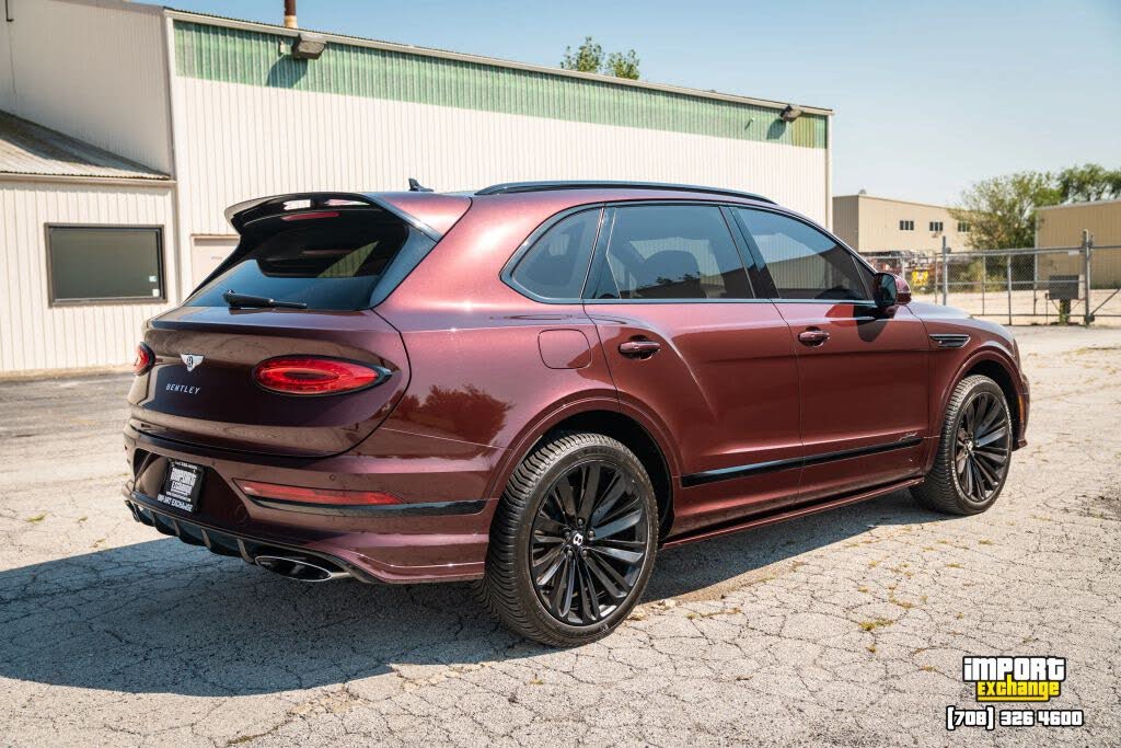 2022 Bentley Bentayga Speed AWD photo 3