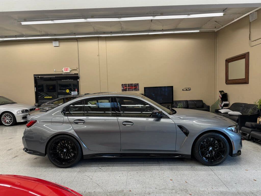 2026 BMW M3 RWD photo 2